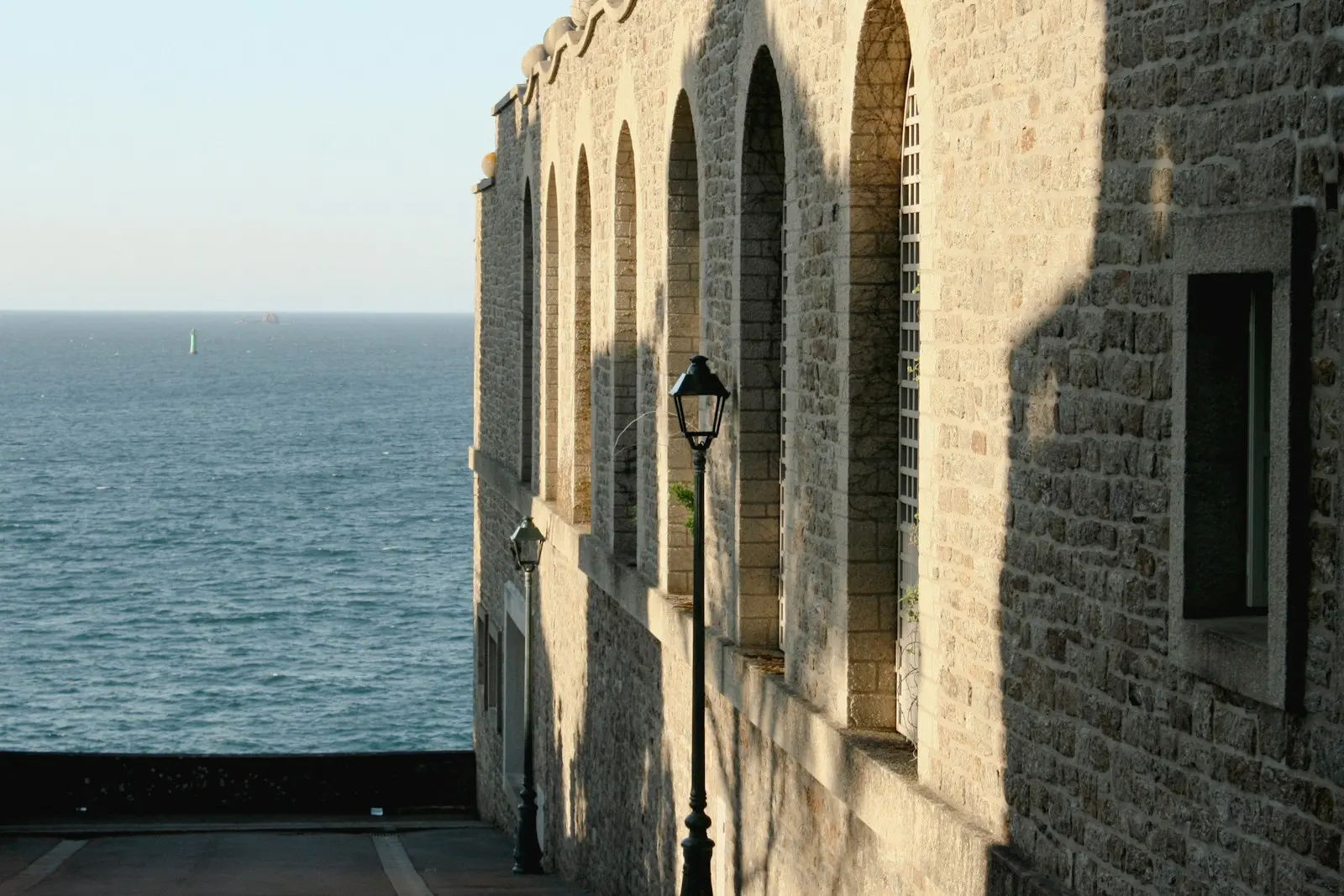 Vue sur la mer depuis la côte dinardaise